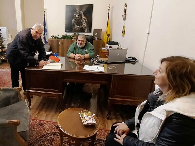 Υπογράφηκε η δωρεάν παραχώρηση χρήσης της έκτασης 20 στρεμμάτων του Δήμου Εορδαίας προς τον Όμιλο Αντισφαίρισης Πτολεμαΐδας, για την ολοκλήρωση της κατασκευής του Αθλητικού Κέντρου.