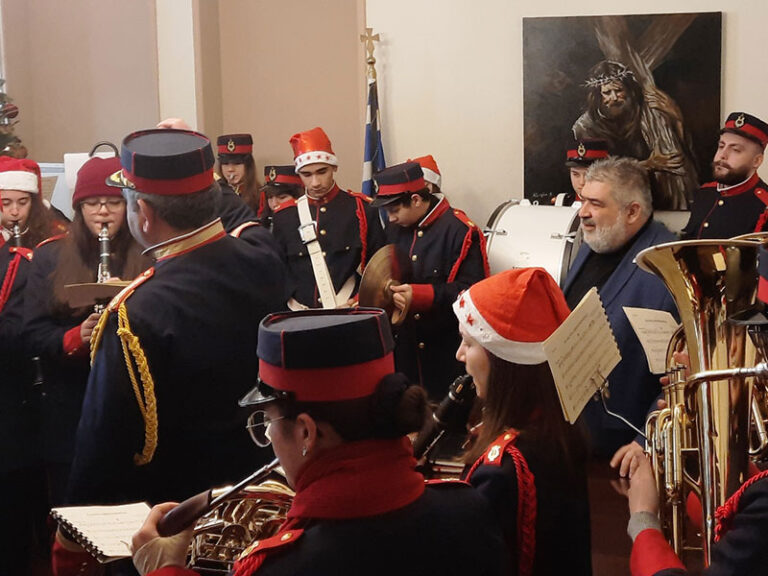 Ευχές και πρωτοχρονιάτικα κάλαντα δέχθηκε ο Δήμαρχος Εορδαίας Παναγιώτης Πλακεντάς, από την Φιλαρμονική του Δήμου «O Αριστοτέλης».