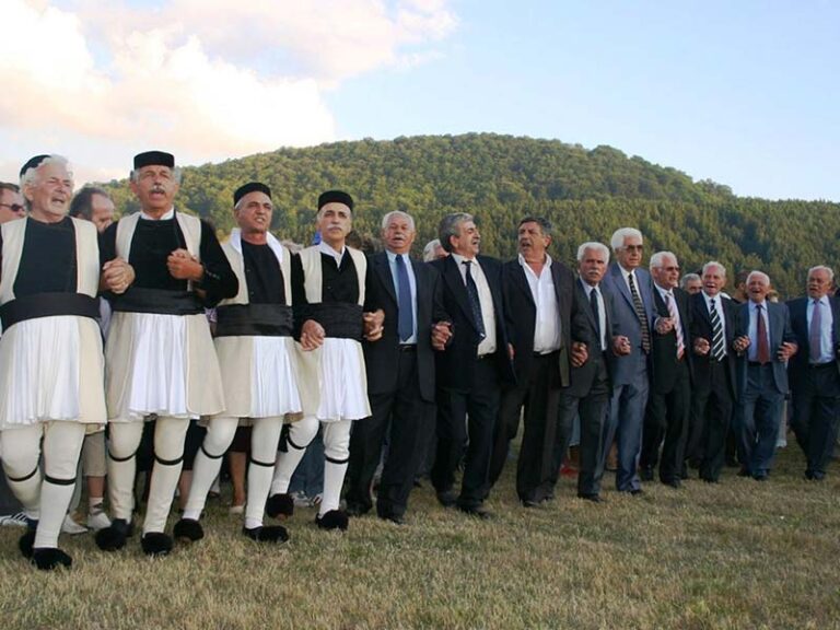 Στον Αντιπροσωπευτικό Κατάλογο της Άυλης Πολιτιστικής Κληρονομιάς της Ανθρωπότητας, ο Τρανός Χορός της Κοινότητας Βλάστης.