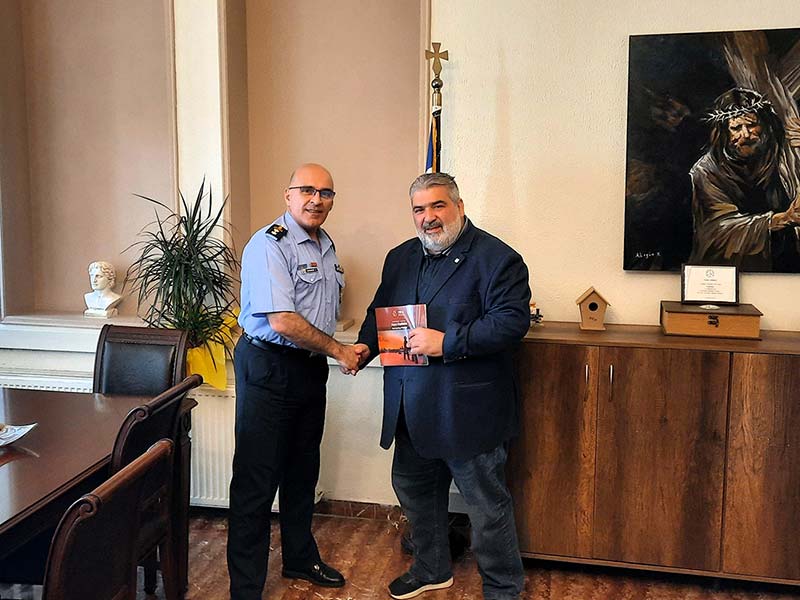Τον Δήμαρχο Εορδαίας Παναγιώτη Πλακεντά επισκέφθηκε ο Διοικητής της Πυροσβεστικής Ακαδημίας Ελλάδας Υποστράτηγος Δημήτριος Καλιανιώτης.