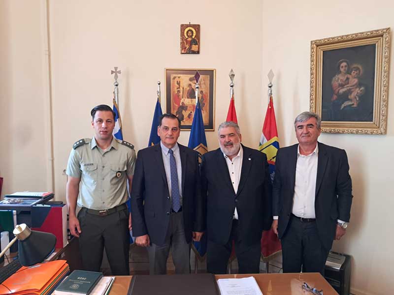 Υπογραφή σύμβασης παραχώρησης 47 στρεμμάτων του πρώην στρατοπέδου ΦΟΥΦΑ στον Δήμο Εορδαίας για την ανέγερση Δημοτικού Σταδίου