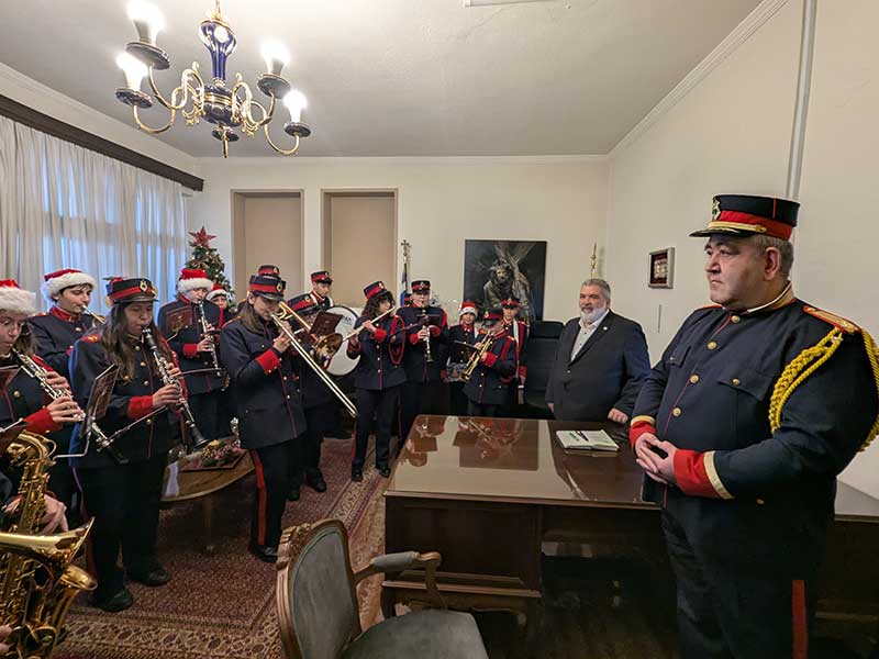 Εορταστικές ευχές και κάλαντα δέχθηκε ο Δήμαρχος Εορδαίας από συλλόγους και φορείς της περιοχής