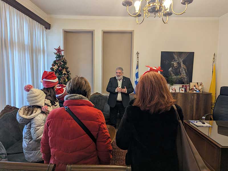 Γιορτινή Ατμόσφαιρα στο Δημαρχείο την Τελευταία Μέρα του Χρόνου στο Δημαρχείο Εορδαίας