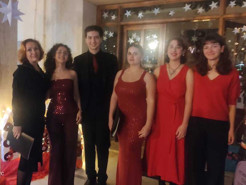 Χάρισε ένα βιβλίο – Δυνάμωσε το φως: μια νύχτα προσφοράς στη Δημοτική Βιβλιοθήκη Πτολεμαΐδας