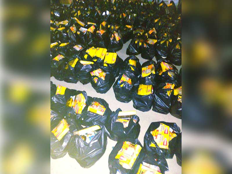 Διανομή δεμάτων τροφίμων και πασχαλινών δώρων σε 230 οικογένειες