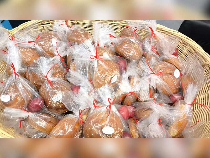 Επίσκεψη και Πασχαλινή Προσφορά  του Δήμου Εορδαίας στο Μποδοσάκειο Νοσοκομείο