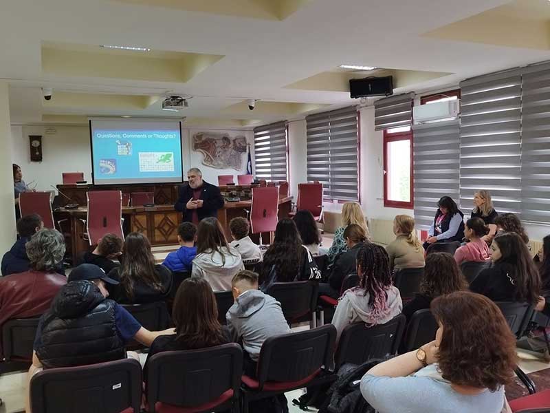 Υποδοχή μαθητών του 5ου Γυμνασίου Πτολεμαΐδας και αποστολής Erasmus από την Ολλανδία στον Δήμο Εορδαίας