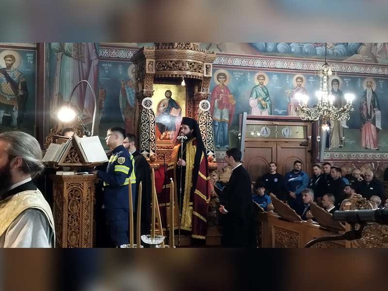 Φωτογραφίες από Αρχιερατικό Εσπερινό και Λιτανεία Εικόνας την Τρίτη και Επιμνημόσυνη Δέηση κατάθεση στεφάνων και παρέλαση
