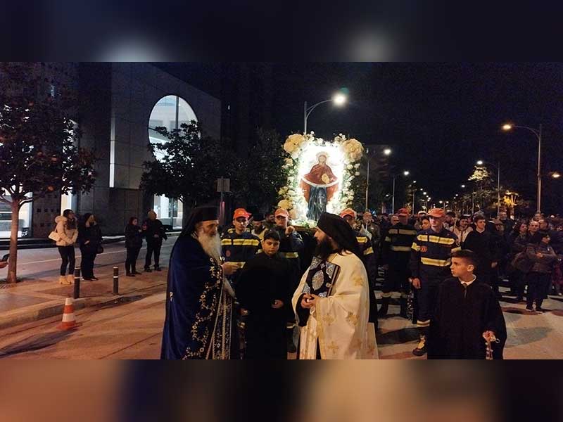 Φωτογραφίες από Αρχιερατικό Εσπερινό και Λιτανεία Εικόνας την Τρίτη και Επιμνημόσυνη Δέηση κατάθεση στεφάνων και παρέλαση