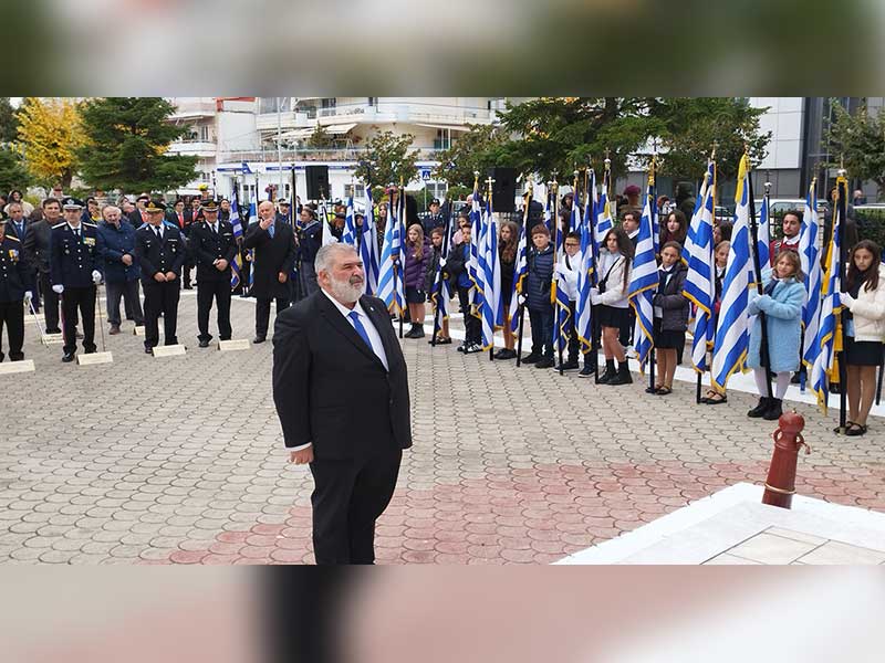 Φωτογραφίες από Αρχιερατικό Εσπερινό και Λιτανεία Εικόνας την Τρίτη και Επιμνημόσυνη Δέηση κατάθεση στεφάνων και παρέλαση