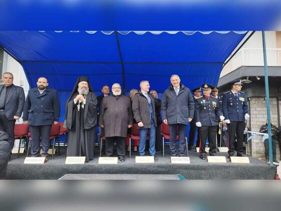 Φωτογραφίες από Αρχιερατικό Εσπερινό και Λιτανεία Εικόνας την Τρίτη και Επιμνημόσυνη Δέηση κατάθεση στεφάνων και παρέλαση
