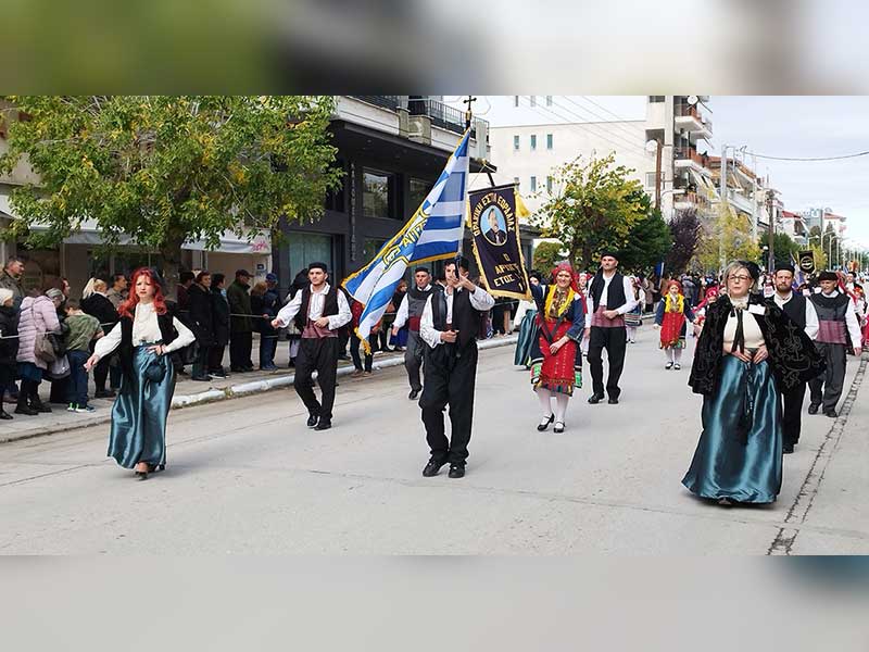 Φωτογραφίες από Αρχιερατικό Εσπερινό και Λιτανεία Εικόνας την Τρίτη και Επιμνημόσυνη Δέηση κατάθεση στεφάνων και παρέλαση